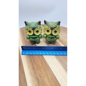 Lefton Ceramic VTG Owl 2.5" Salt & Pepper Shakers Green W/Big Yellow Eyes